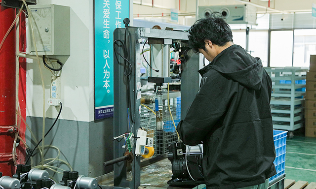 Permanent magnet intelligent pump production