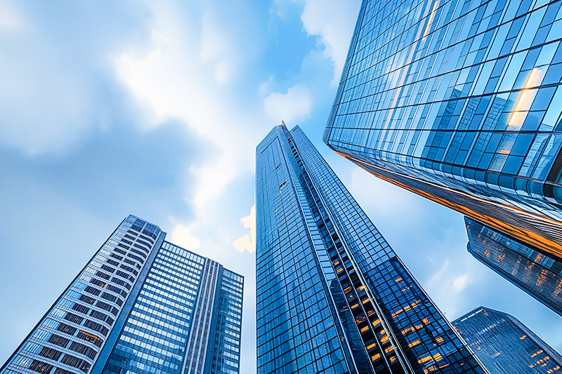 Permanent magnet constant pressure pump